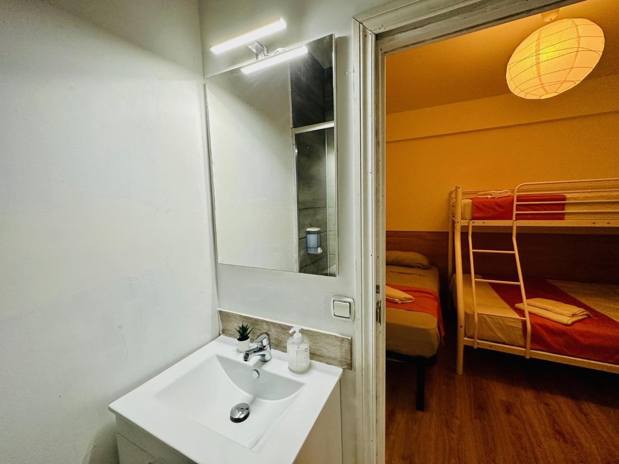 Punta Me Rooms In The Best Location Of Madrid Downtown Eksteriør bilde